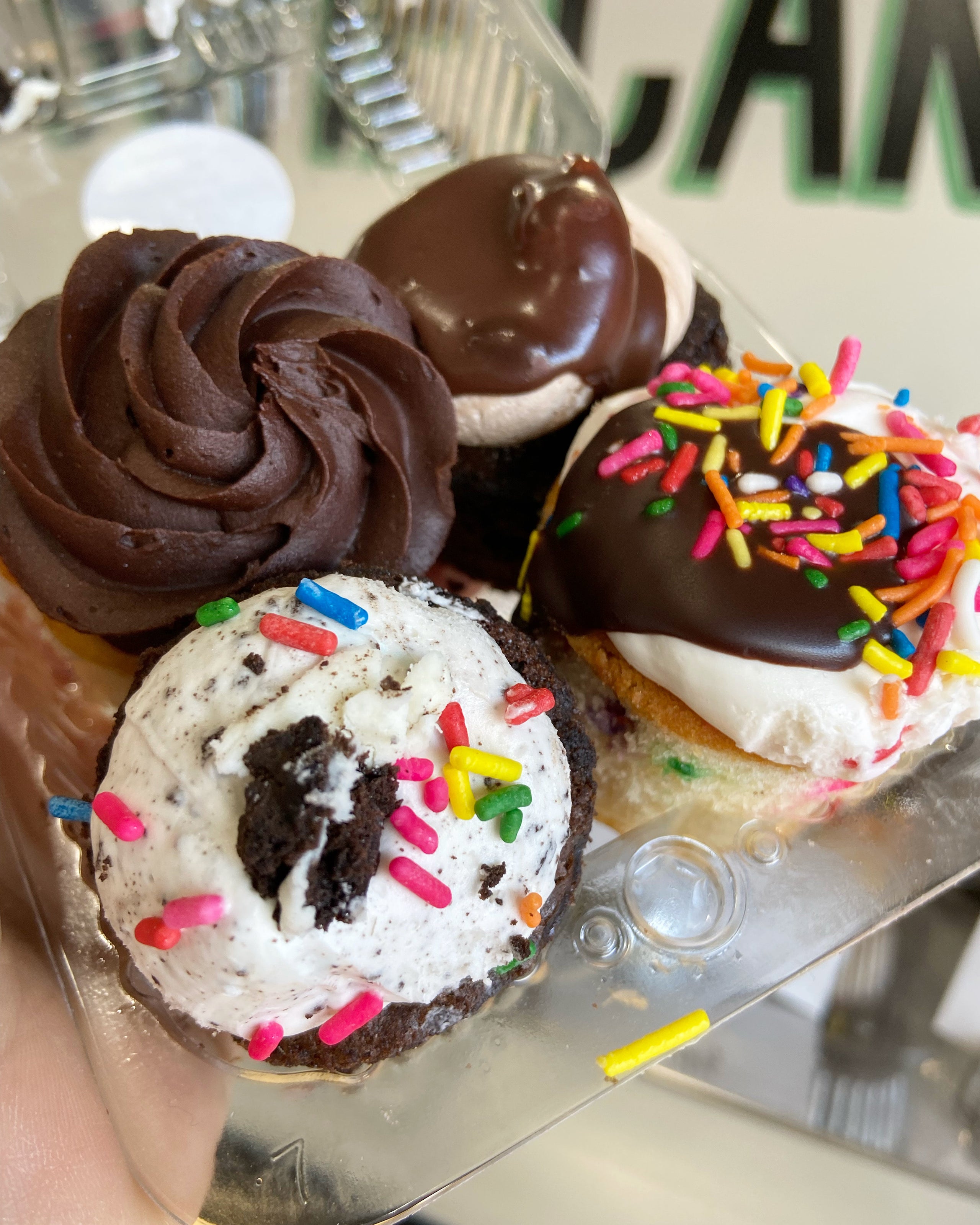 Best mini cakes in New York! Mark's Bake Shoppe